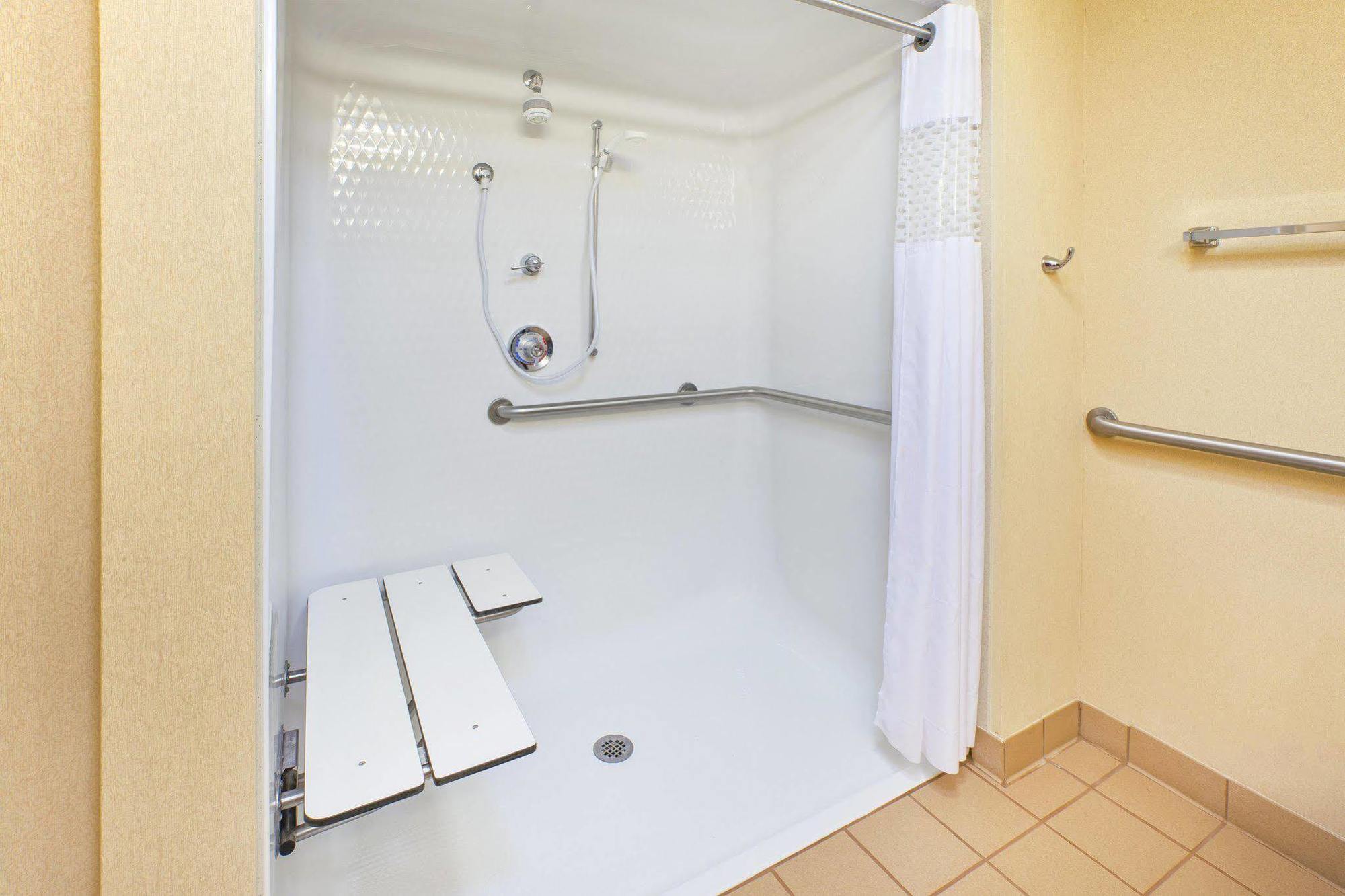 Hampton Inn Batavia Exteriör bild